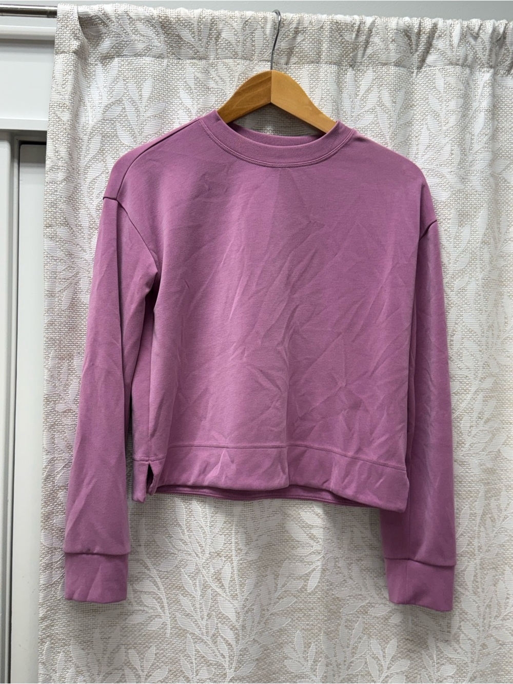 Athleta Mauve Crewneck Pullover Sweatshirt